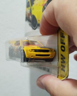 Hot Wheels Dodge Challenger Drift Car (HW Off-Road)
