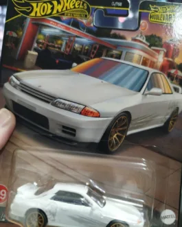 Hot Wheels Premium Nissan Skyline GT-R (BNR32) Boulevard