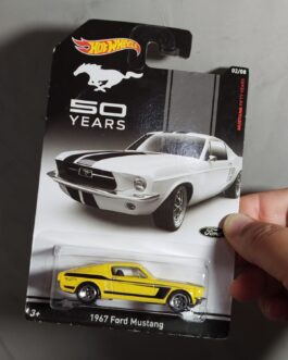 Hot Wheels 1967 Ford Mustang – Série Comemorativa Mustang Fifty Years