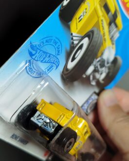 Hot Wheels Bone Shaker Amarelo Mooneyes (Rod Squad 2021)