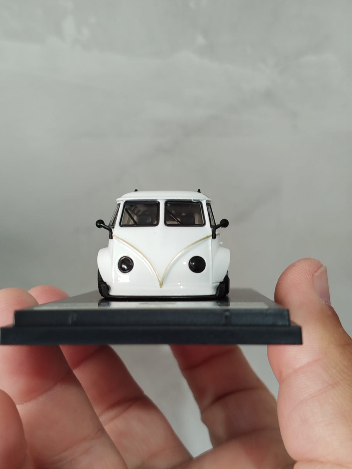 Inspire Model Premium: VW Kombi Camper Robert Design (Edição Limitada) - Imagem 8