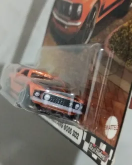 Hot Wheels Premium Boulevard 69 Ford Mustang Boss 302