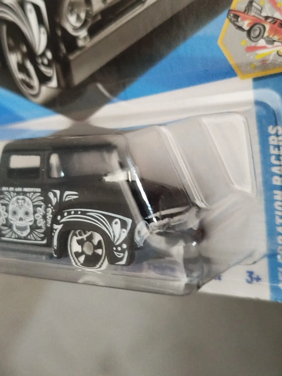 Hot Wheels Custom 56 Ford Truck - Coleção Especial 2025 (Dia de los Muertos) - Imagem 3